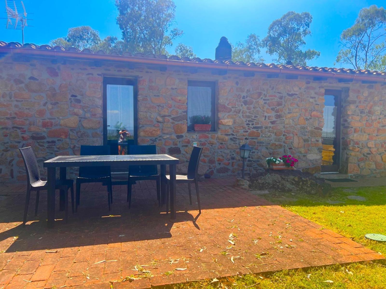 Villetta Sisini - Key To Villas Capoterra Exterior photo